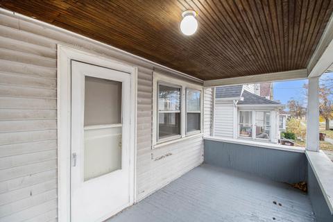 615 S Elm Ave, Jackson, MI 49203 photo 2