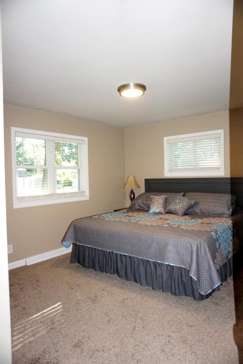 953 Thomas Dr, Jackson, MI 49203 photo 6