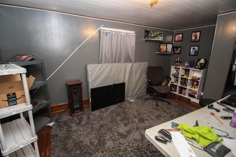 225 Race St, Constantine, MI 49042 photo 9