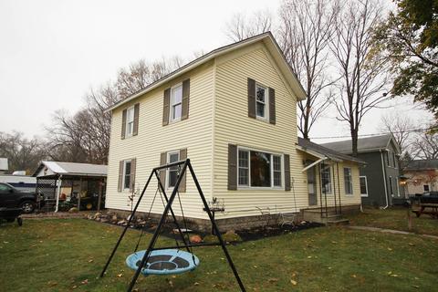 225 Race St, Constantine, MI 49042 photo 2