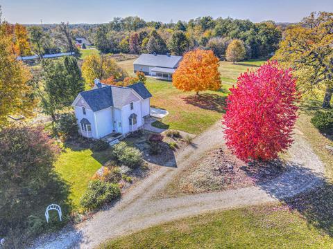 3410 S Dearing Rd, Spring Arbor, MI 49283 photo 1