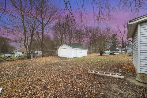 308 E Robinson St, Jackson, MI 49203 photo 2