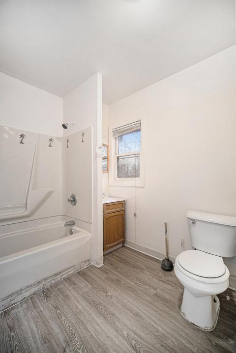 308 E Robinson St, Jackson, MI 49203 photo 6