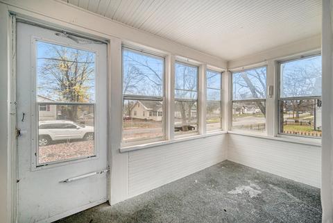 308 E Robinson St, Jackson, MI 49203 photo 3
