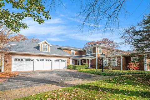 7158 Weller Ct NE, Rockford, MI 49341