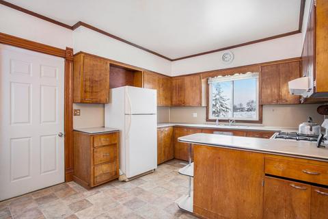 8494 36th St SE, Ada, MI 49301 photo 4