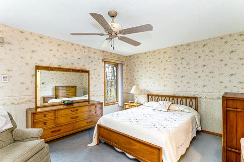 6386 Pepper Tree Ln, Jackson, MI 49201 photo 43