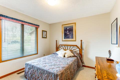 6386 Pepper Tree Ln, Jackson, MI 49201 photo 8