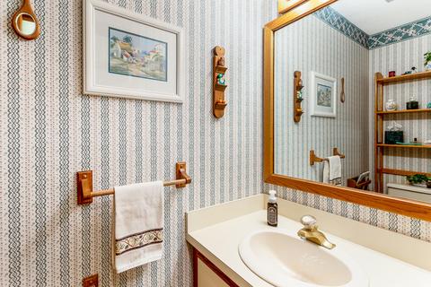 6386 Pepper Tree Ln, Jackson, MI 49201 photo 11