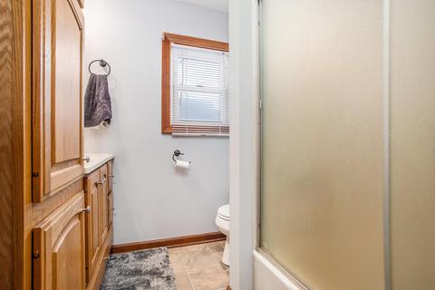 874 Riverview Dr, Plainwell, MI 49080 photo 9