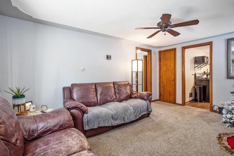 874 Riverview Dr, Plainwell, MI 49080 photo 3