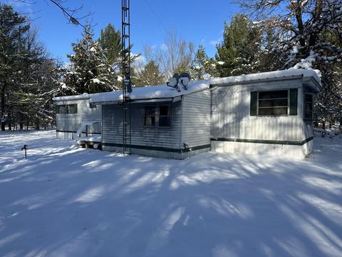 211 W 16th St, Baldwin, MI 49304 photo 6