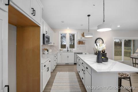 8169 Eagle Peak Dr, Jenison, MI 49428 photo 8
