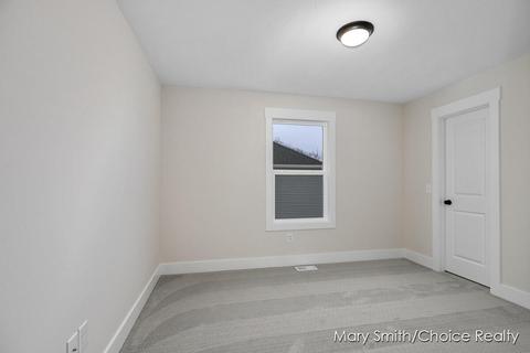 8169 Eagle Peak Dr, Jenison, MI 49428 photo 16