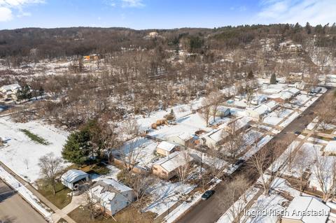 216 Roberta Jayne Dr, Lowell, MI 49331 photo 21
