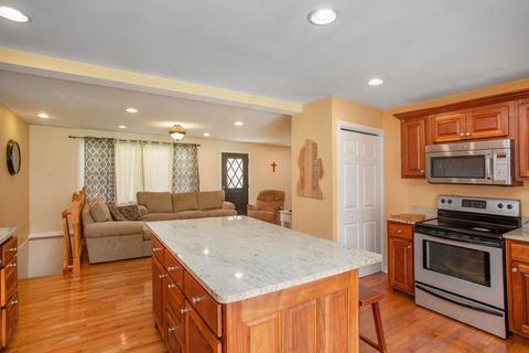 9875 Foreman St SE, Ada, MI 49301 photo 4