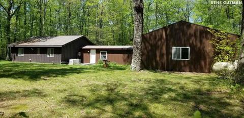 10297 Woods Rd, Gladwin, MI 48624 photo 9