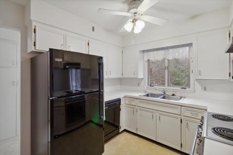 6889 Rix St SE, Ada, MI 49301 photo 15
