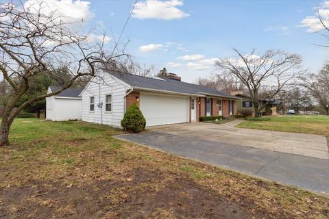 6889 Rix St SE, Ada, MI 49301 photo 3