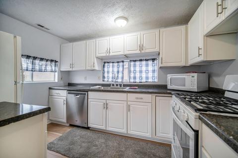 503 Hague Ave, Jackson, MI 49203 photo 4