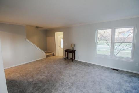 46503 Meadow Ln, Macomb, MI 48044 photo 3