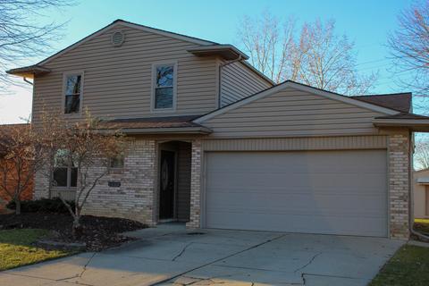 46503 Meadow Ln, Macomb, MI 48044 photo 2