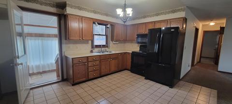 708 Madison St, Bellevue, MI 49021 photo 12