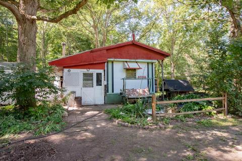 5667 S 142nd Ave, Rothbury, MI 49452