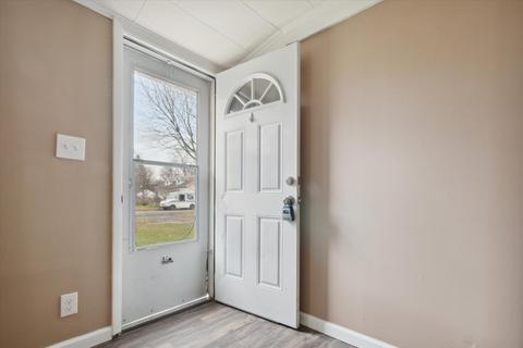 317 E Monroe St, Jackson, MI 49202 photo 3
