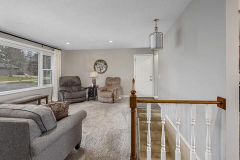 975 76th St SE, Byron Center, MI 49315 photo 4