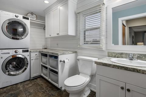 975 76th St SE, Byron Center, MI 49315 photo 9