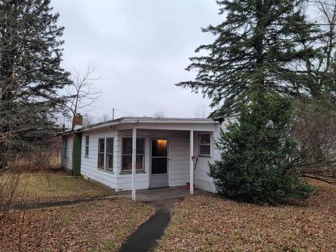 5592 E 7th St, Mears, MI 49436 photo 1
