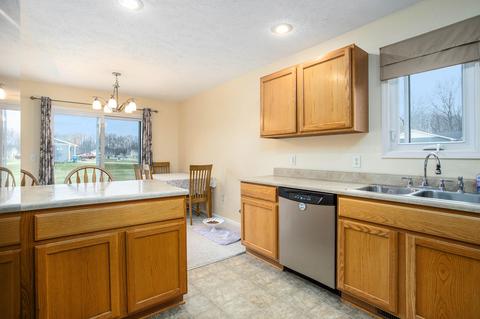 1316 Alivia Dr, Plainwell, MI 49080 photo 11