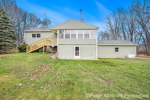 4721 Bartonville Rd, Belding, MI 48809 photo 3