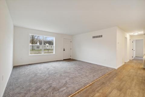 2216 W Argyle St, Jackson, MI 49202 photo 8