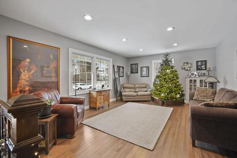 384 Richard St, Spring Arbor, MI 49283 photo 9
