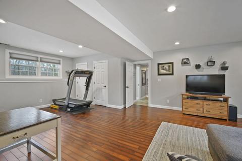 384 Richard St, Spring Arbor, MI 49283 photo 32