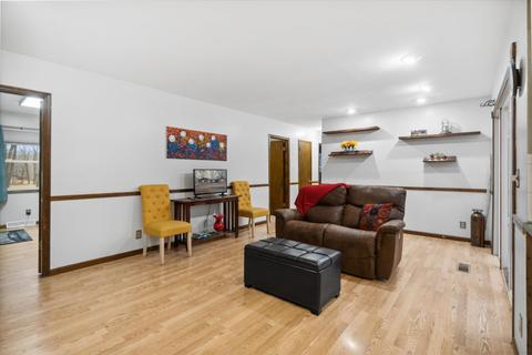 3423 Bailey Rd, Jackson, MI 49201 photo 5