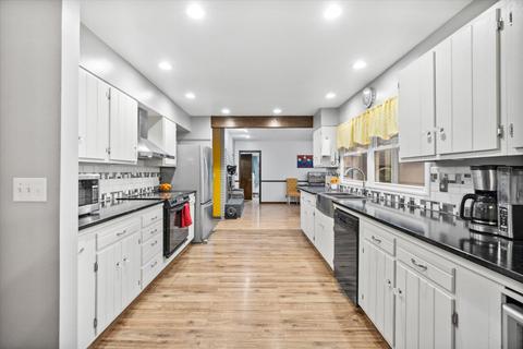 3423 Bailey Rd, Jackson, MI 49201 photo 2