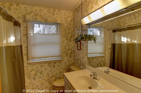 1539 Strathmoor Ln, Jackson, MI 49203 photo 21