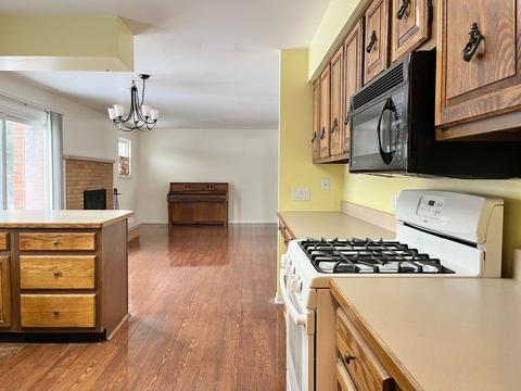 1311 Winston Dr, Jackson, MI 49203 photo 9