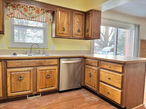 1311 Winston Dr, Jackson, MI 49203 photo 10