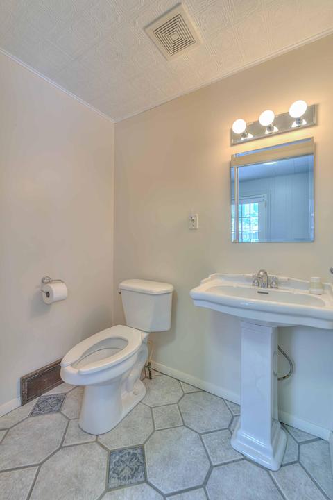 231 N Bowen St, Jackson, MI 49202 photo 14