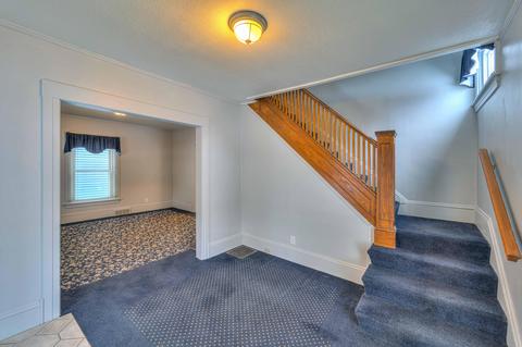 231 N Bowen St, Jackson, MI 49202 photo 5