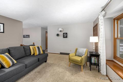 6887 Eric Ave, Jenison, MI 49428 photo 7