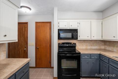 6887 Eric Ave, Jenison, MI 49428 photo 12