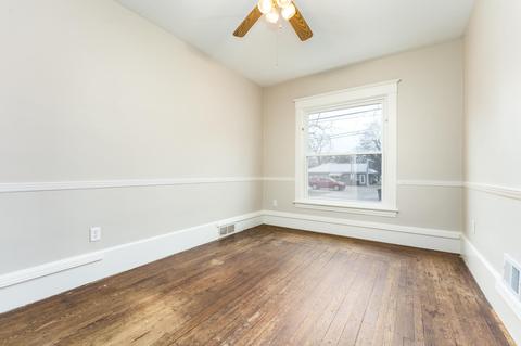 401 E Green St, Marshall, MI 49068 photo 8