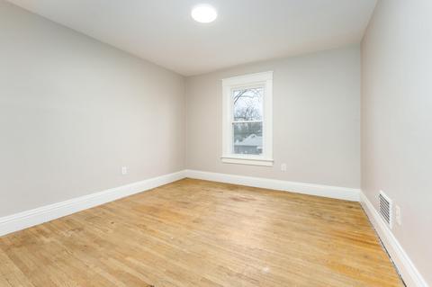 401 E Green St, Marshall, MI 49068 photo 18