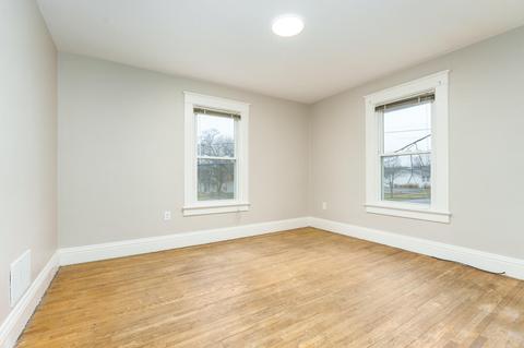 401 E Green St, Marshall, MI 49068 photo 16