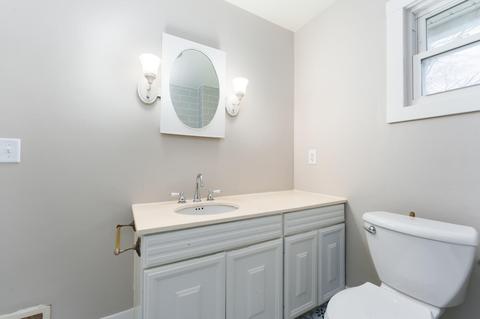 401 E Green St, Marshall, MI 49068 photo 20